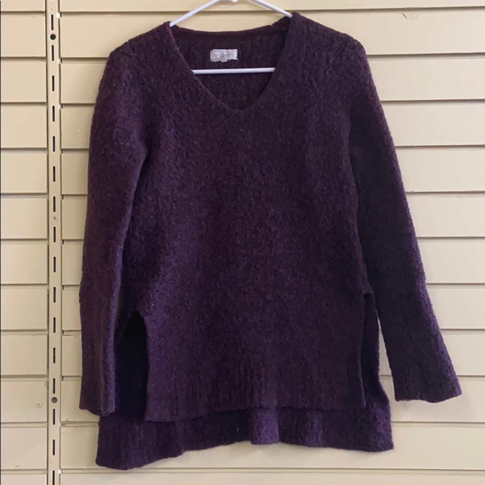 Lou & Grey V-neck Sweater